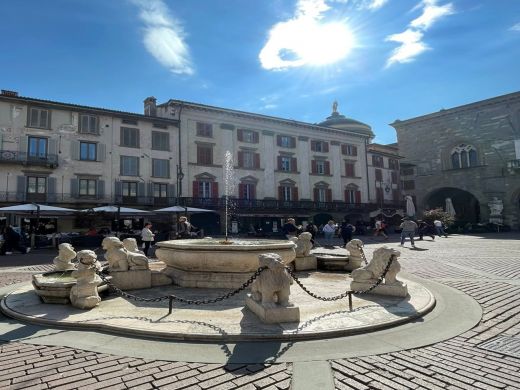 La fontana dei cani-Bergamo-Italia